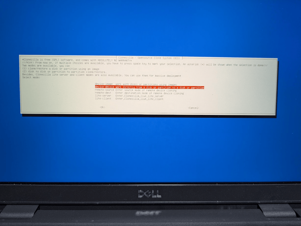 図2:  device-device を選択する